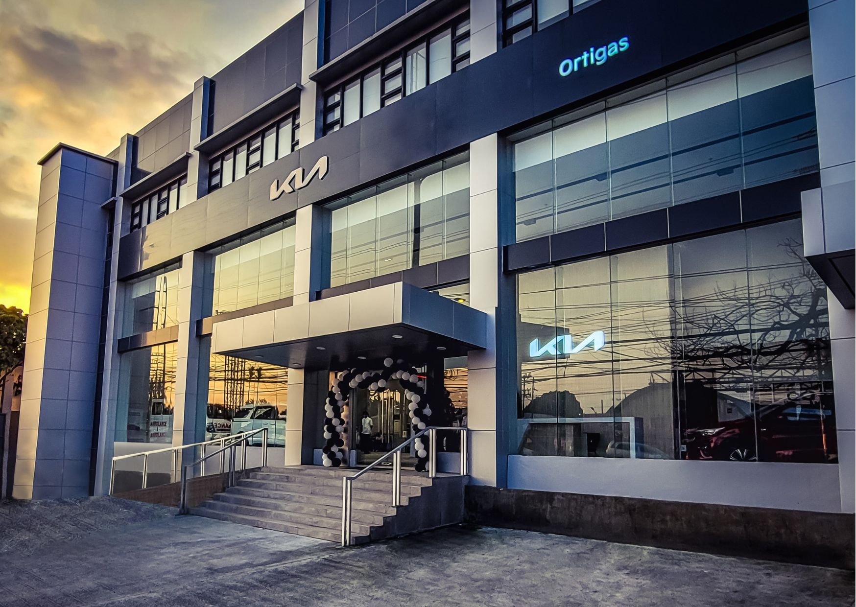KiaPH opens Ortigas dealership