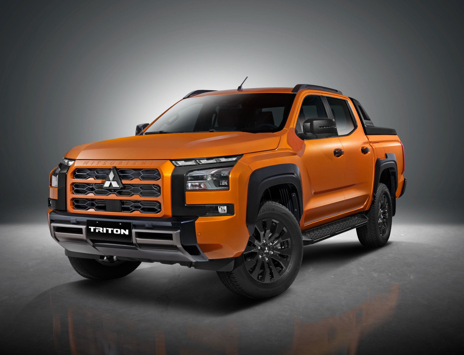 New Mitsubishi Pickup Trucks Mitsubishi Triton Double Cab Pickup New Mitsubishi Pickup Trucks Mitsubishi Triton Double Cab Pickup