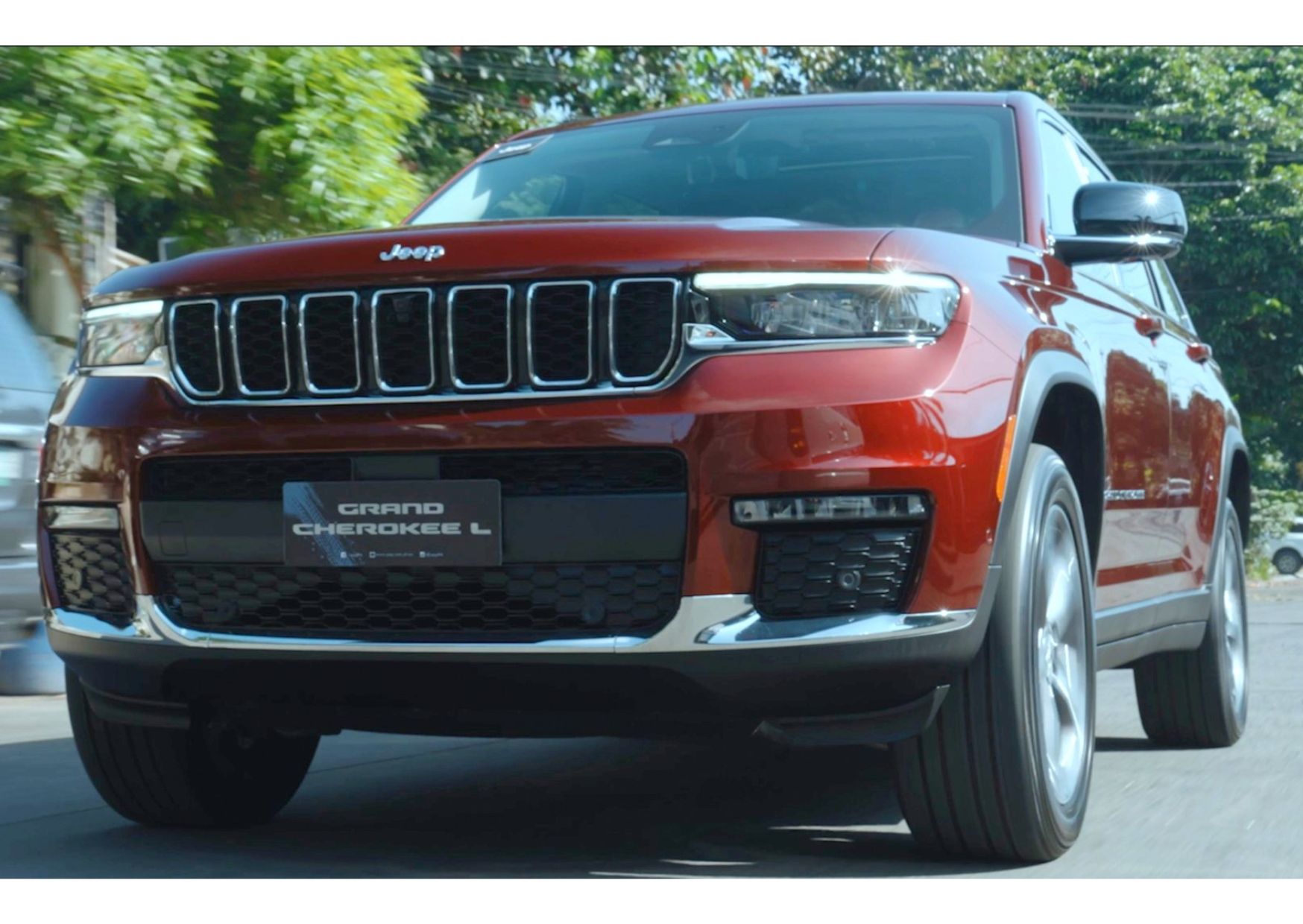 Experience the most luxurious adventures with the Grand Cherokee L
