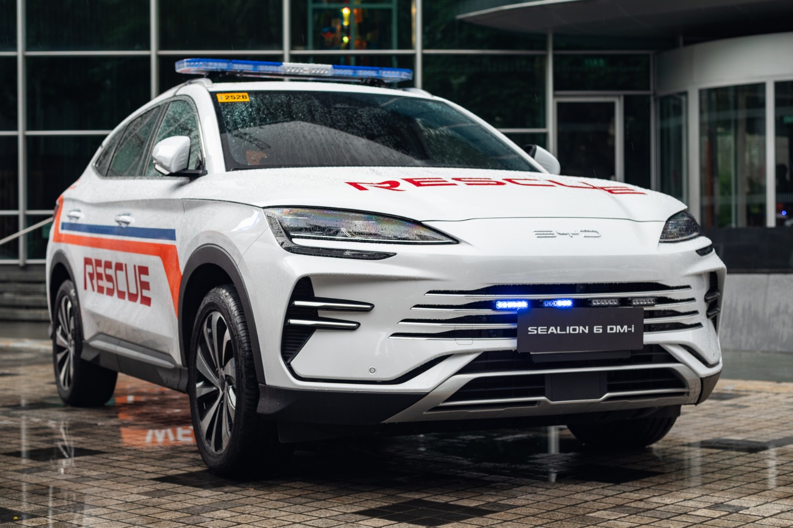 BYD Sealion 6 DM-i emergency response unit