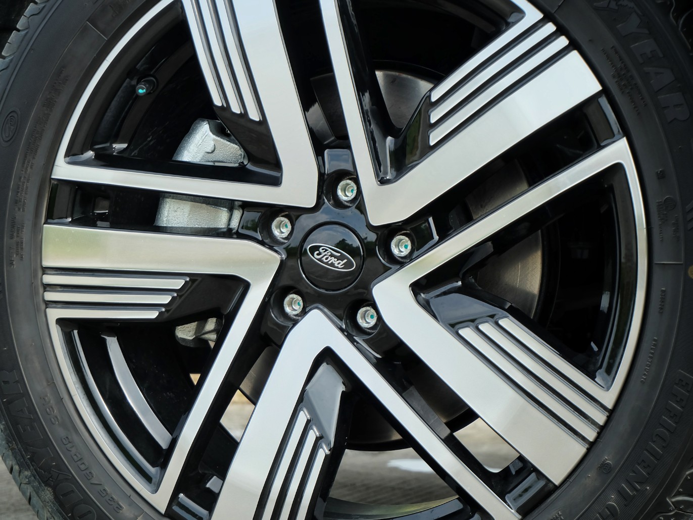 Ford Territory Hybrid - rims