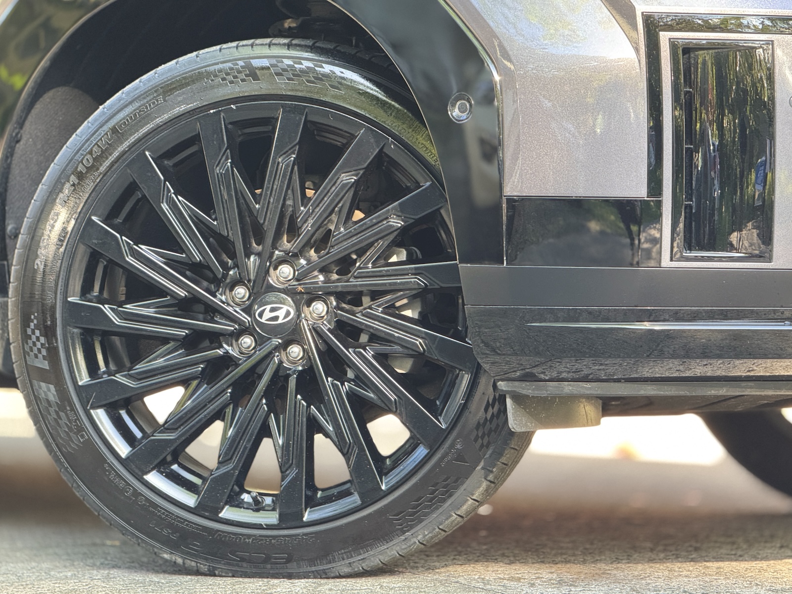 Hyundai Santa Fe Calligraphy wheels