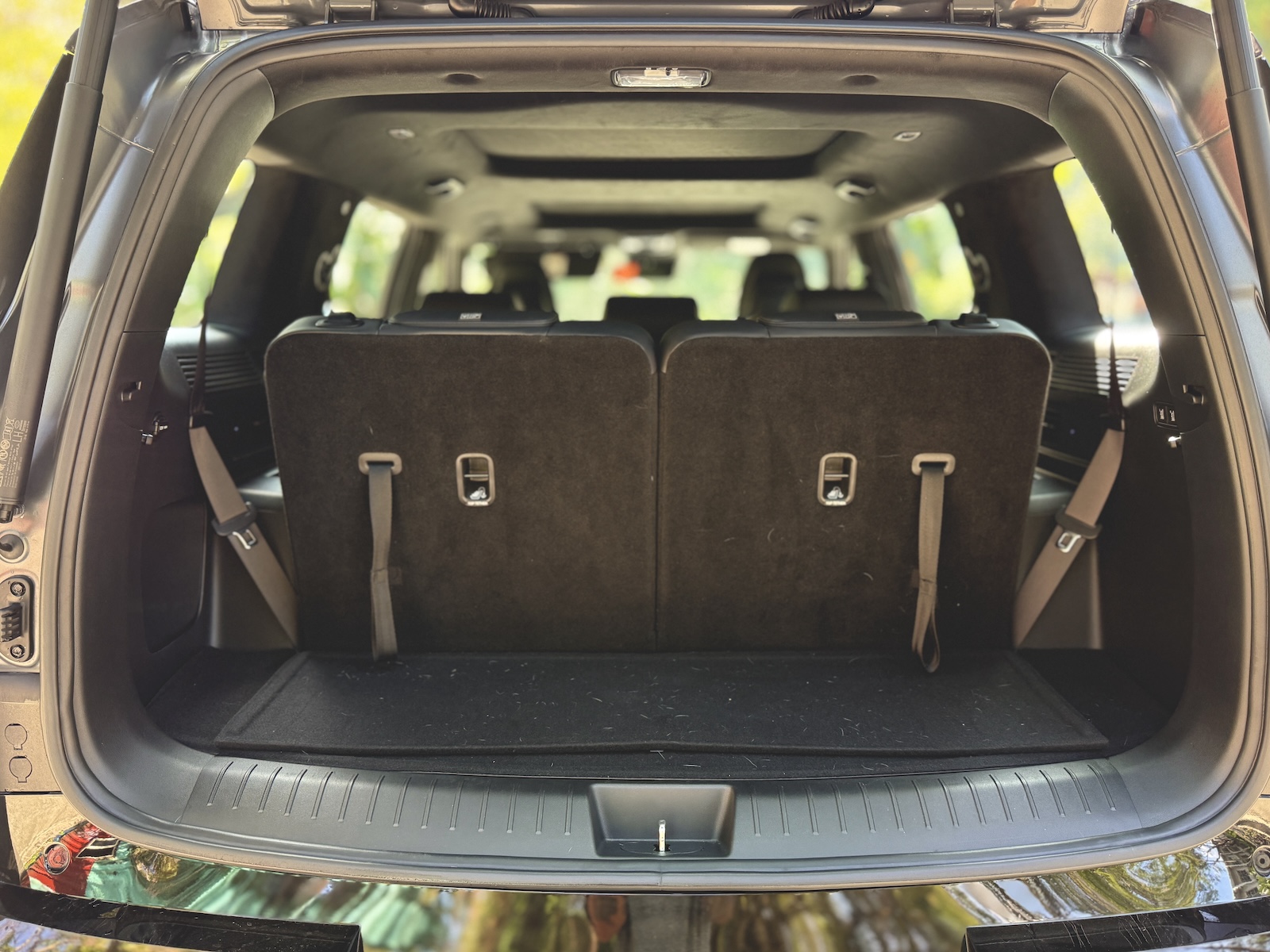 Hyundai Santa Fe Calligraphy trunk open