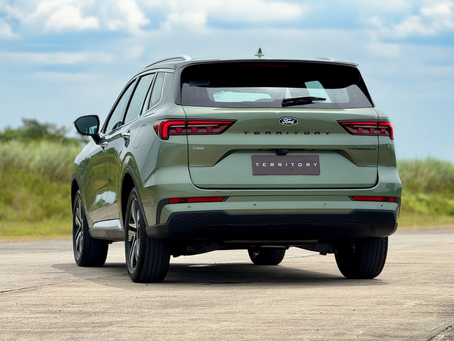 2026 Ford Territory Hybrid rear quarter static