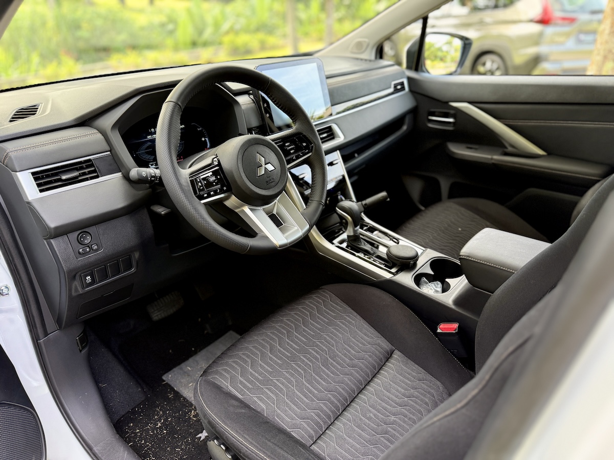 2026 Mitsubishi Xpander front passenger cabin