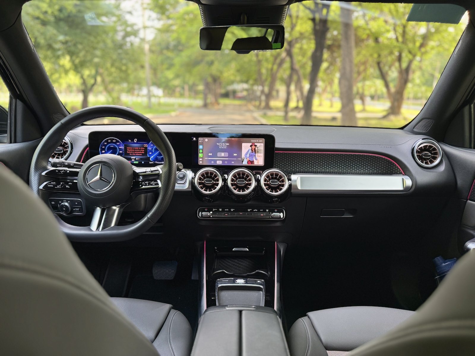 Mercedes-Benz EQB 250 Review interior dashboard