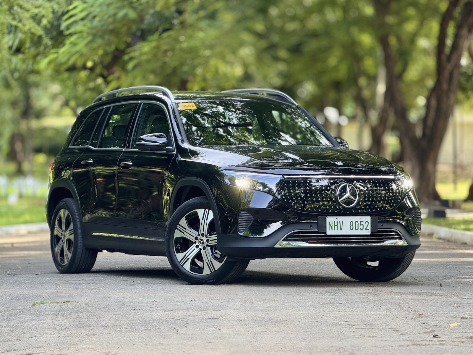 Mercedes-Benz EQB 250 – Entry-level Merc, electrified