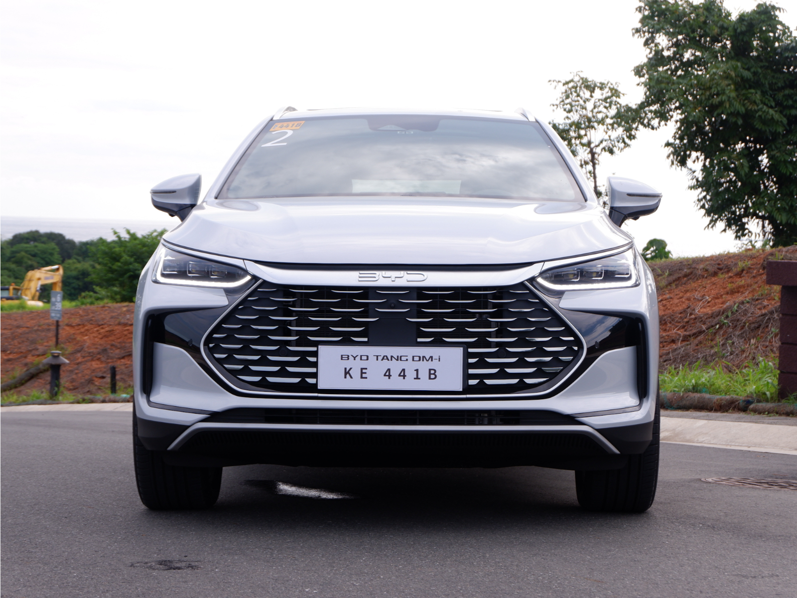 BYD Tang DM-i front static