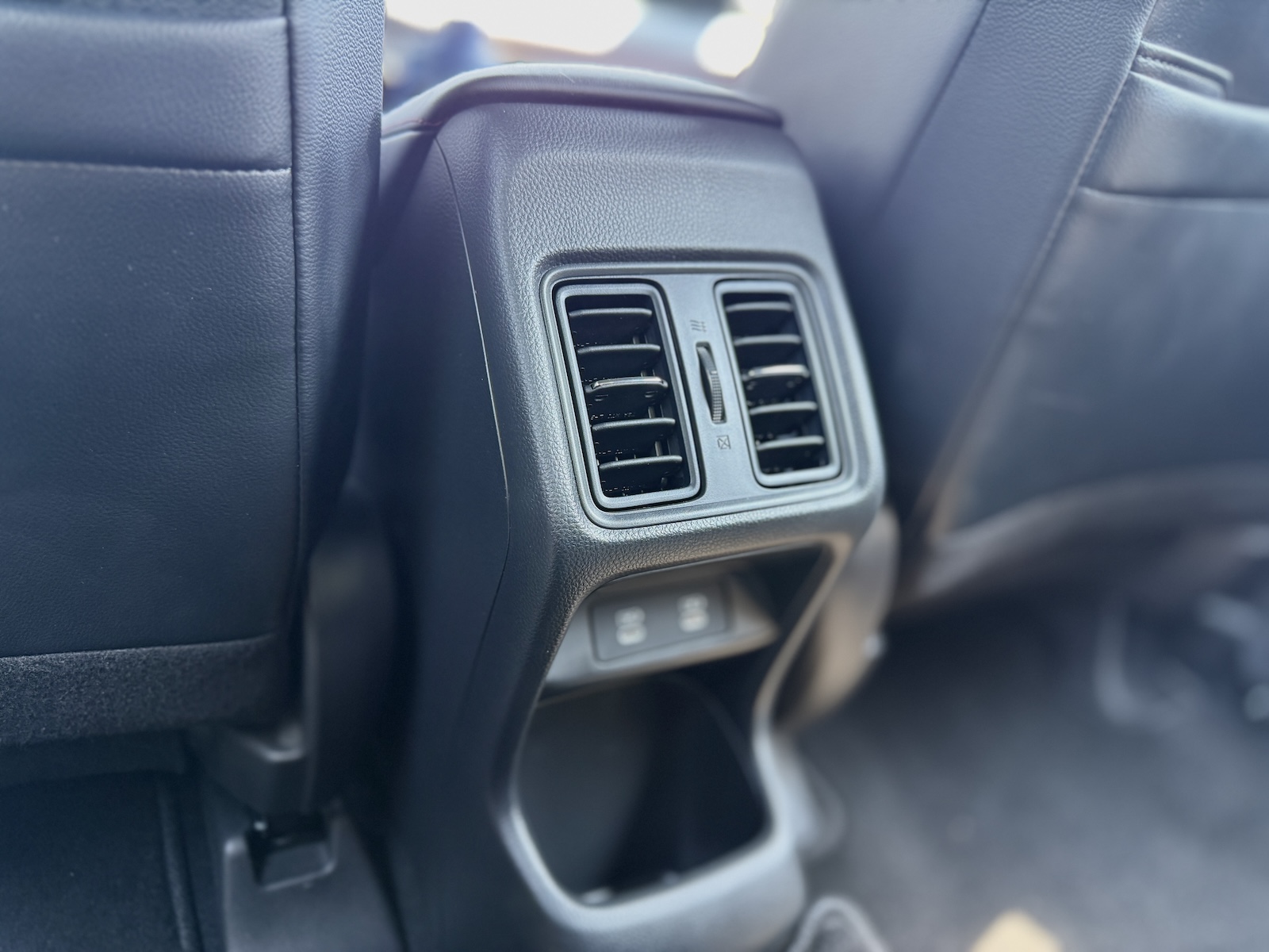 Honda HR-V Hybrid rear a/c vents