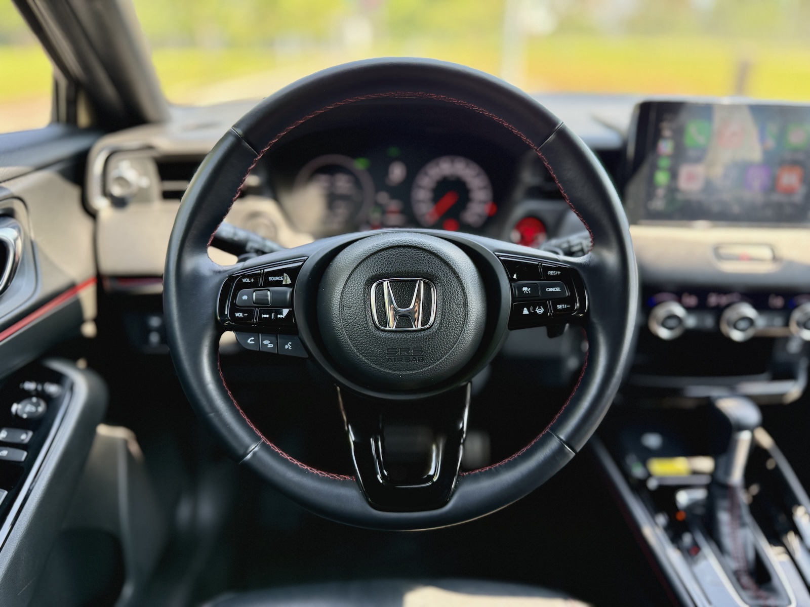 Honda HR-V Hybrid steering wheel