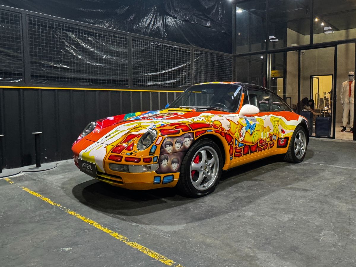 Custom designed classic Porsche 911