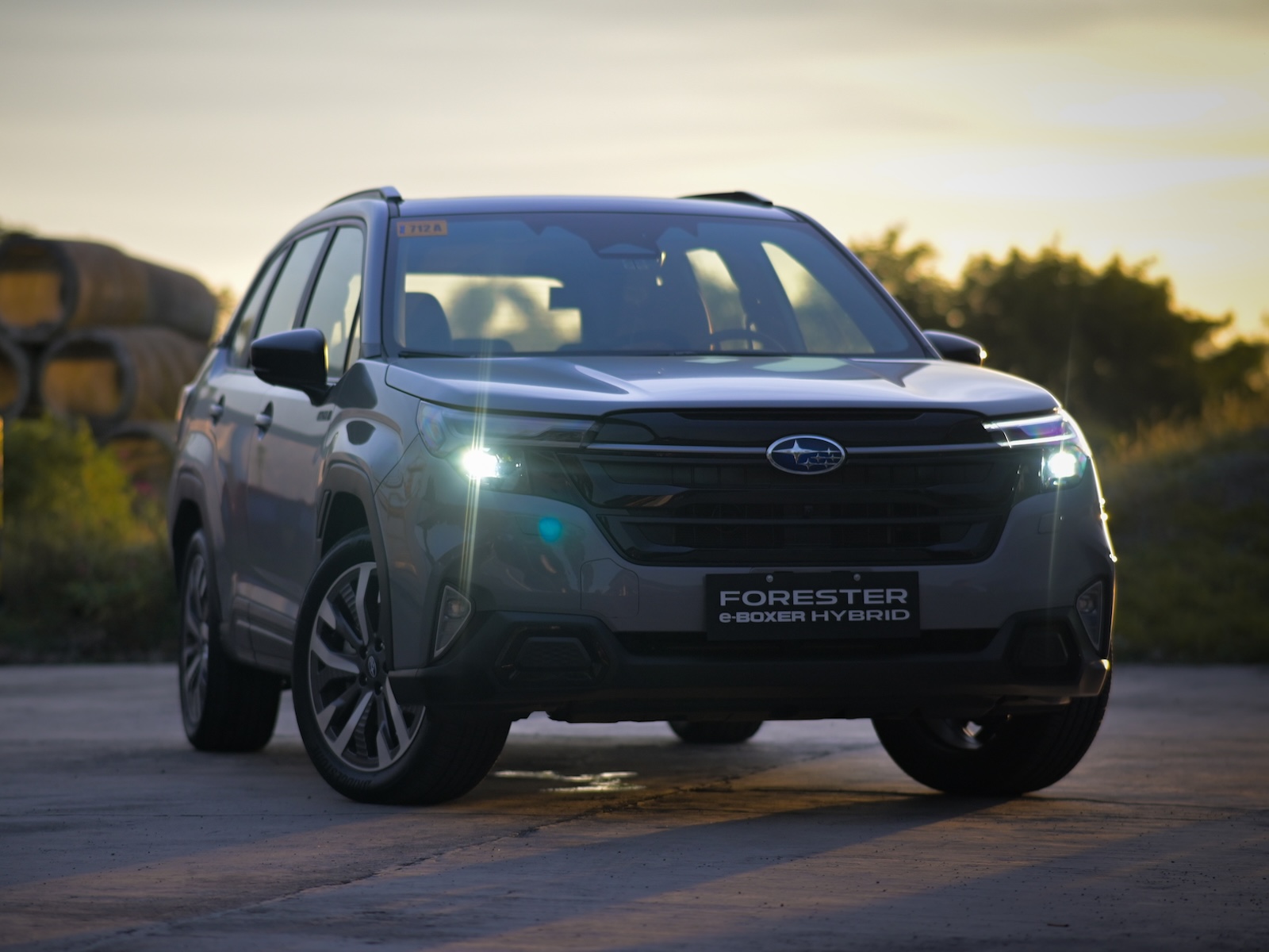 Subaru Forester e-BOXER Hybrid frotn quarter beauty shot sunset