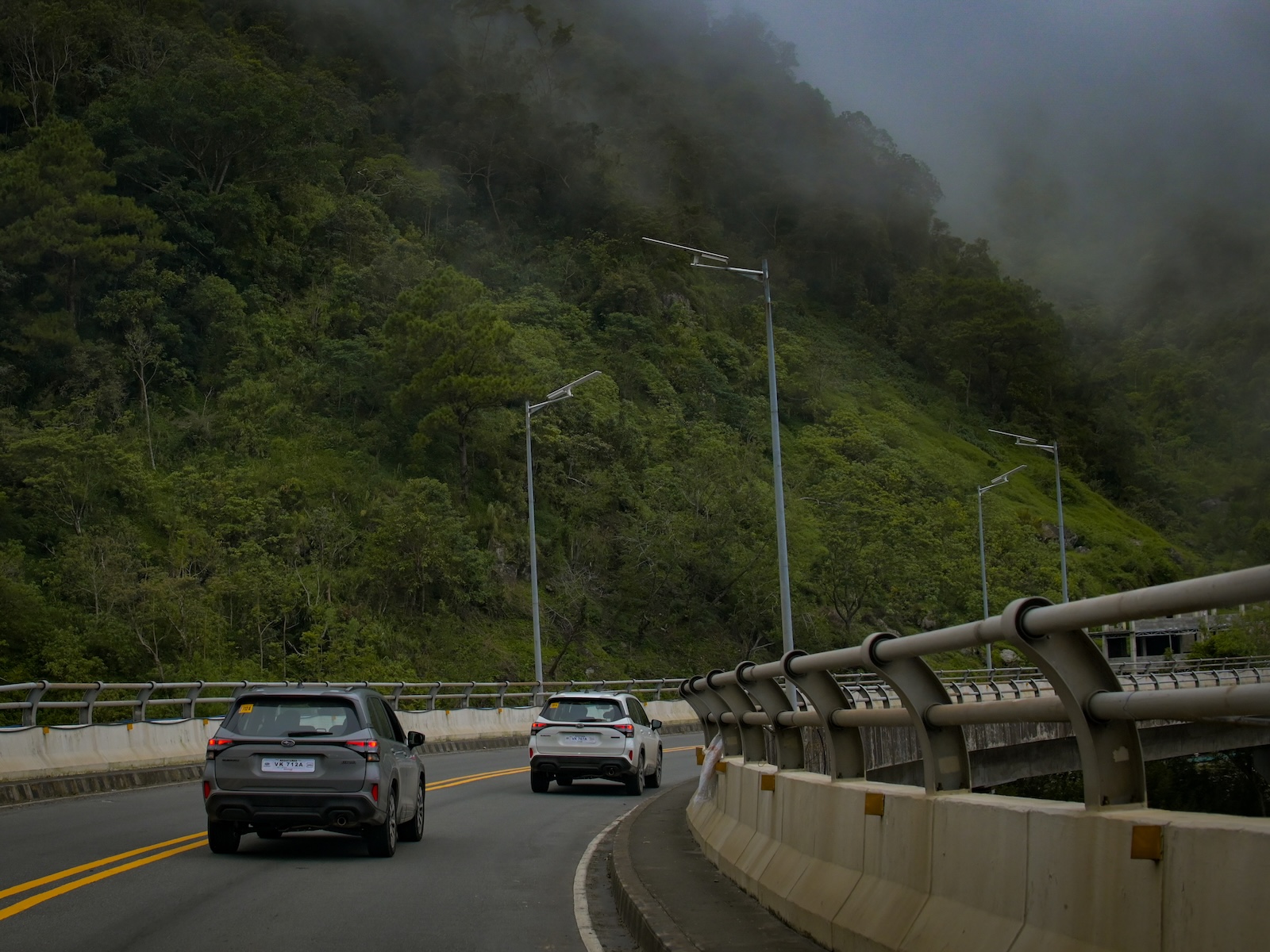 Subaru Forester e-BOXER Hybrid marcos highway