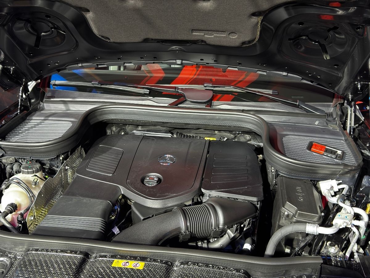Mercedes-Benz GLE 400e engine