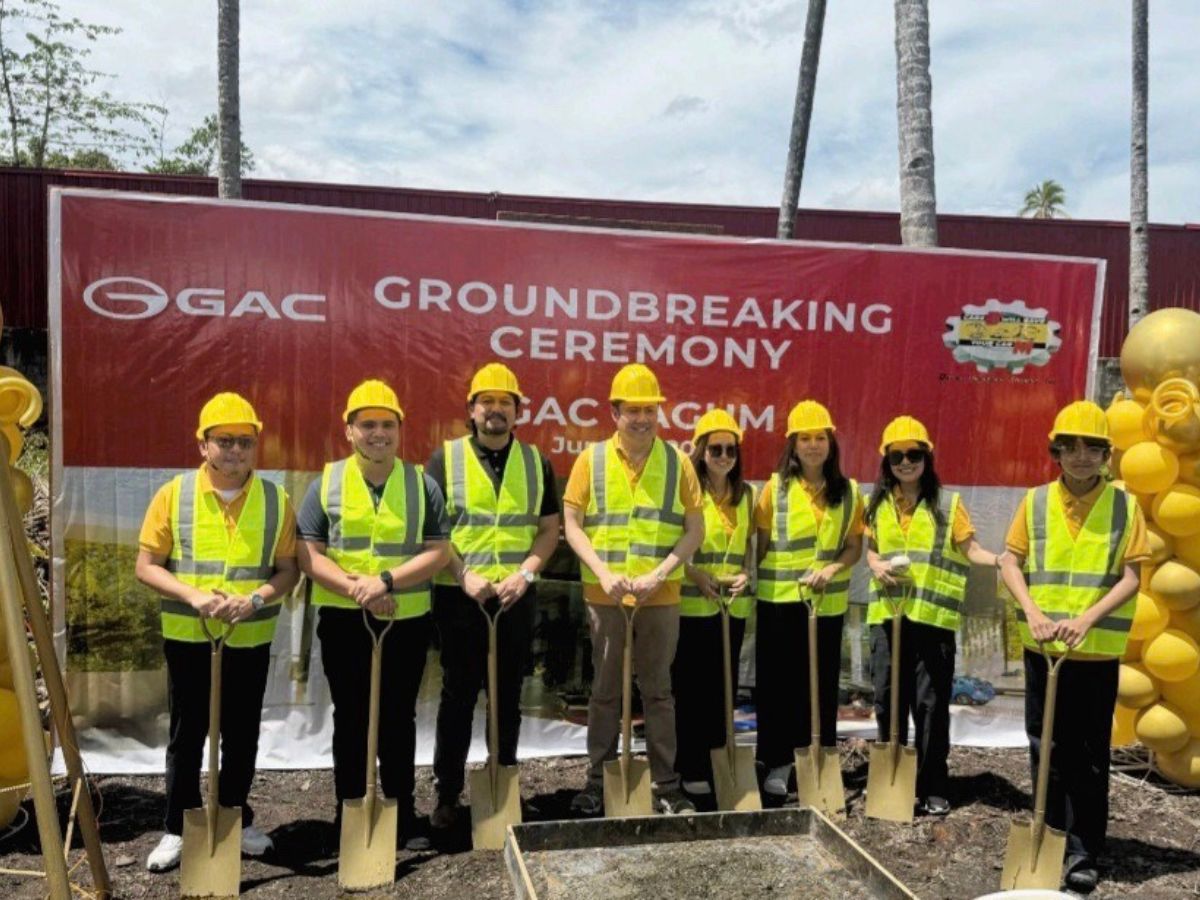 GAC Tagum From left: Clark Owen Genil – DBMI General Sales and Marketing Manager; Ralph Descallar – Network Development and Training Head of Astara; Ryan Bermudez – GAC Sales Director; David Ross Bonifacio – DBMI President; Andri Ross Recto – DBMI Dealer Principal; Dr. Justine Marie Lucero – DBMI Dealer Principal; Maria Cecilia Elode Bonifacio – Corporate Secretary of DBMI; and Adriana Recto – DBMI Dealer Principal.