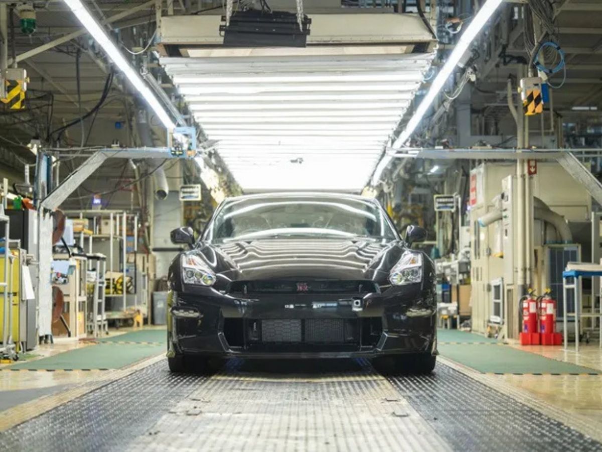 The last production model Nissan R35 GT-R Japanese sports cars