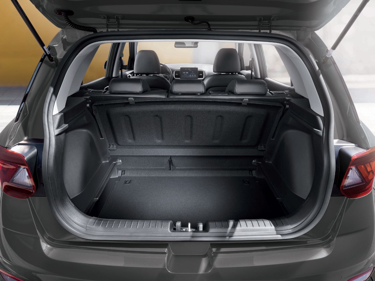 Hyundai Venue rear storage compartment