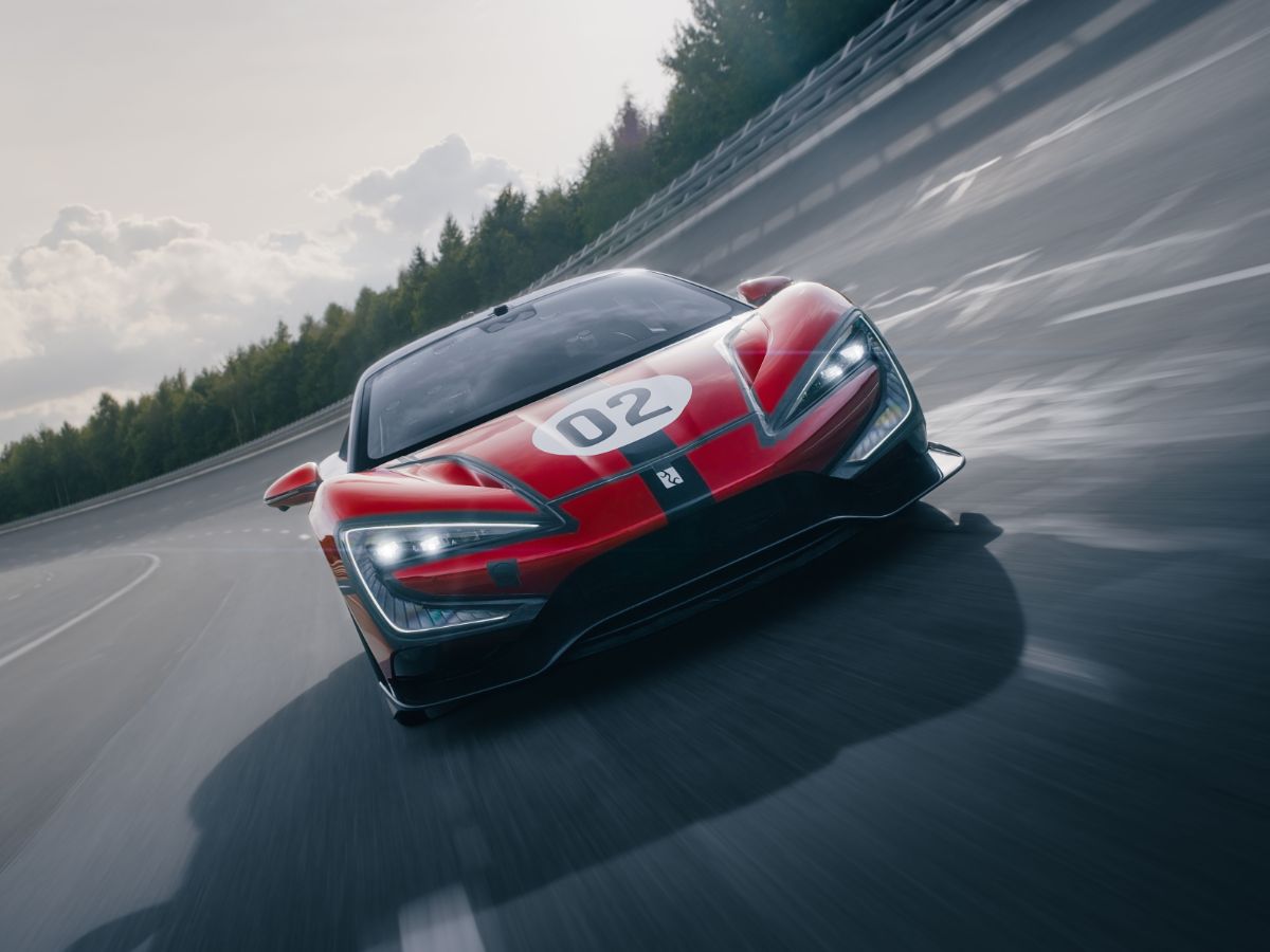 Yangyang U9 Xtreme front center