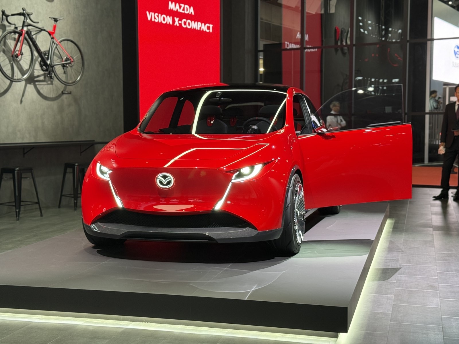 Mazda Vision X-Compact front