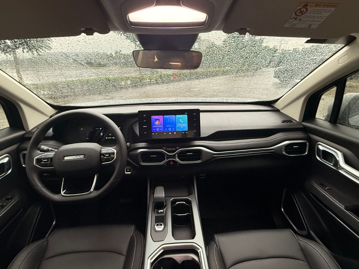 Radar RD6 Econ interior