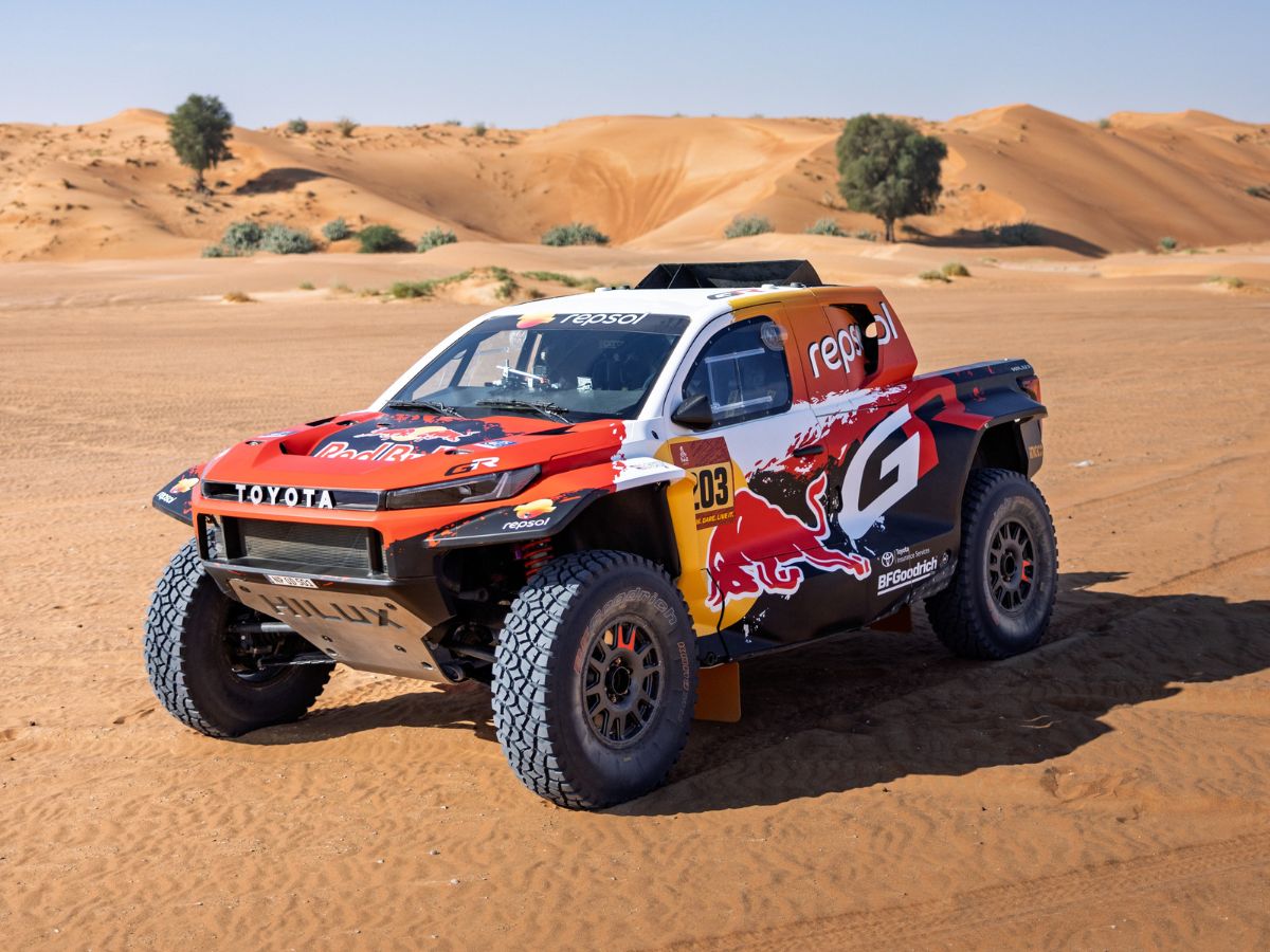 2026 Toyota DKR GR Hilux challenger