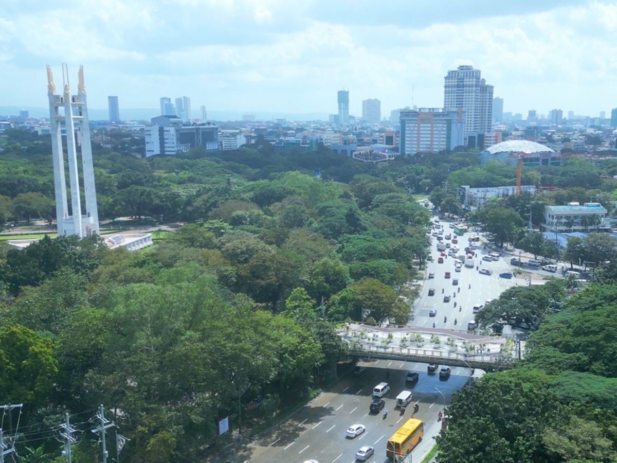 New QC Elevated Landscape Promenade and the Quezon Memorial Circle