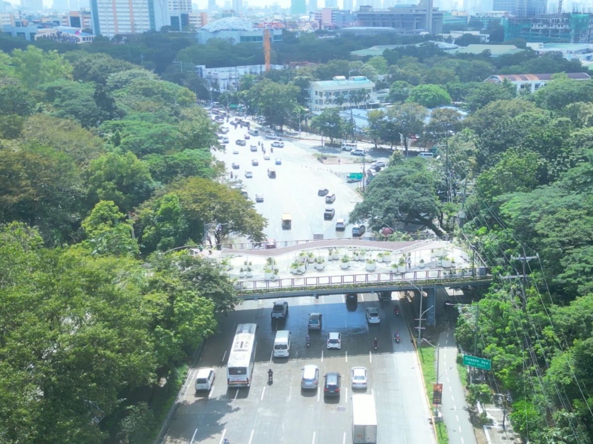 New QC Elevated Landscape Promenade links Quezon Memorial Circle and Ninoy Aquino Parks and Wildlife Center