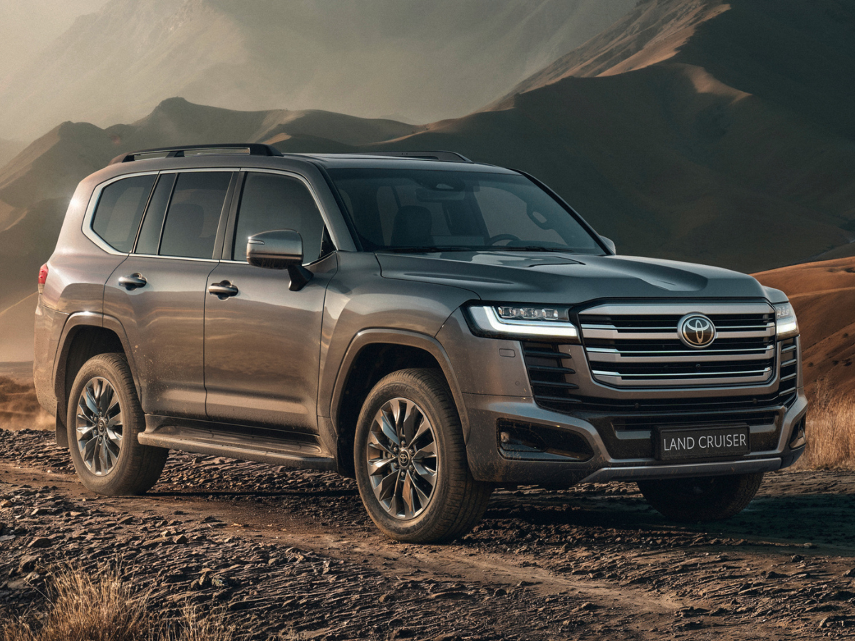 Toyota Land Cruiser 300 Hybrid_3