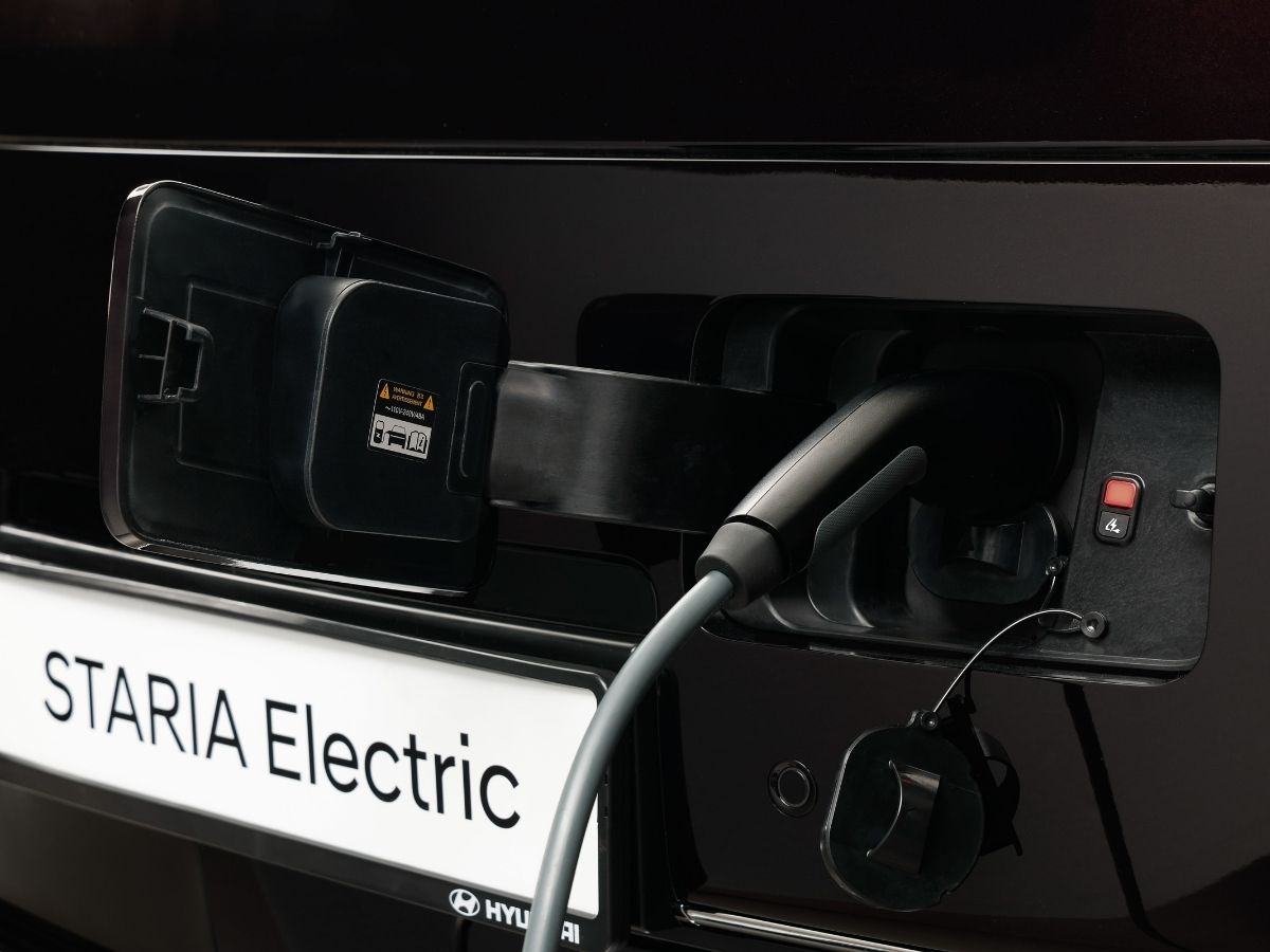 Hyundai Staria Electric charging plug