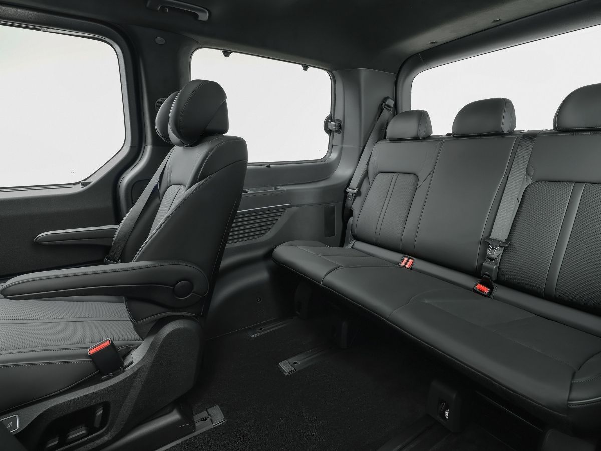 Hyundai Staria Electric rear bench seats