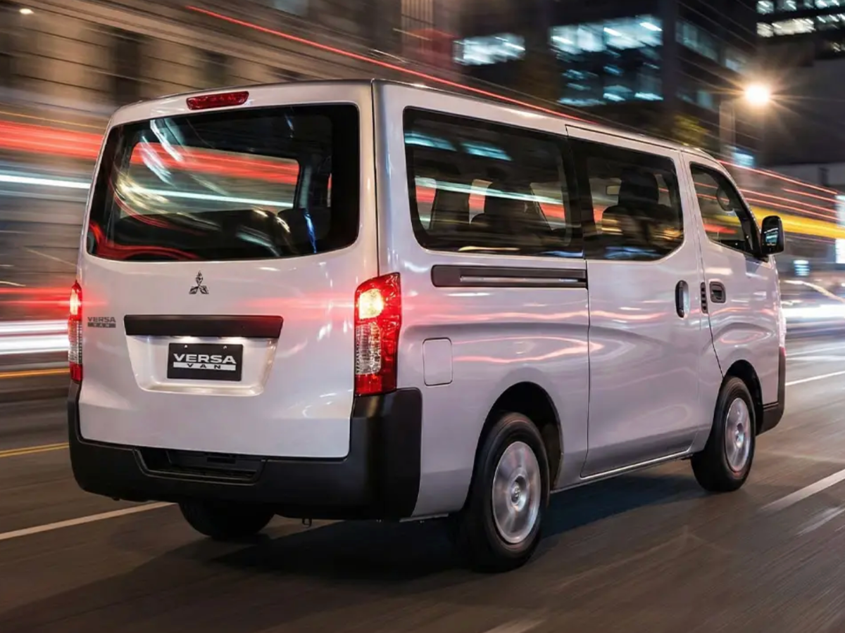Mitsubishi Versa Van_2