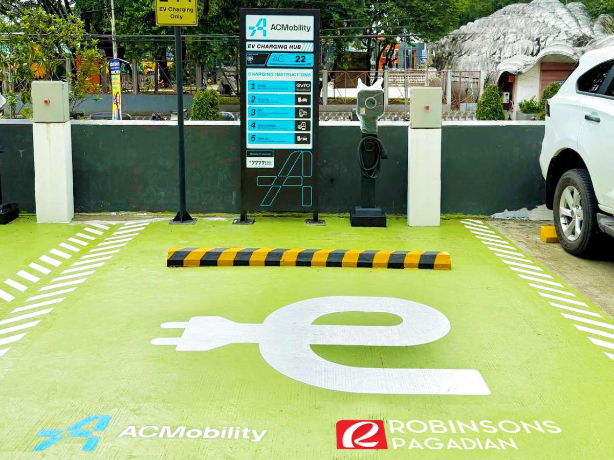 ACMobility x Robinsons Malls EV charging hub_3