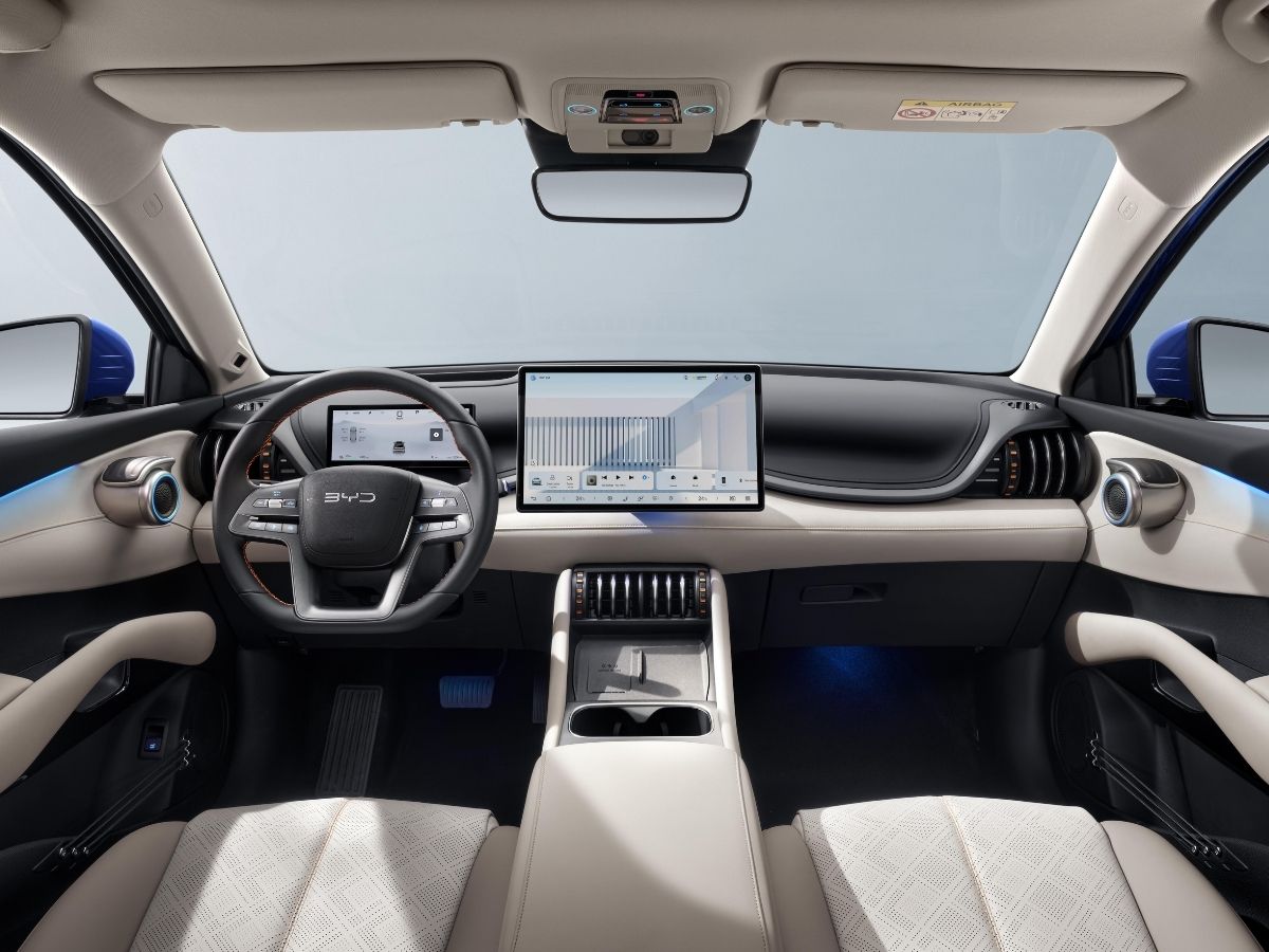 BYD Atto 3 Evo front cabin