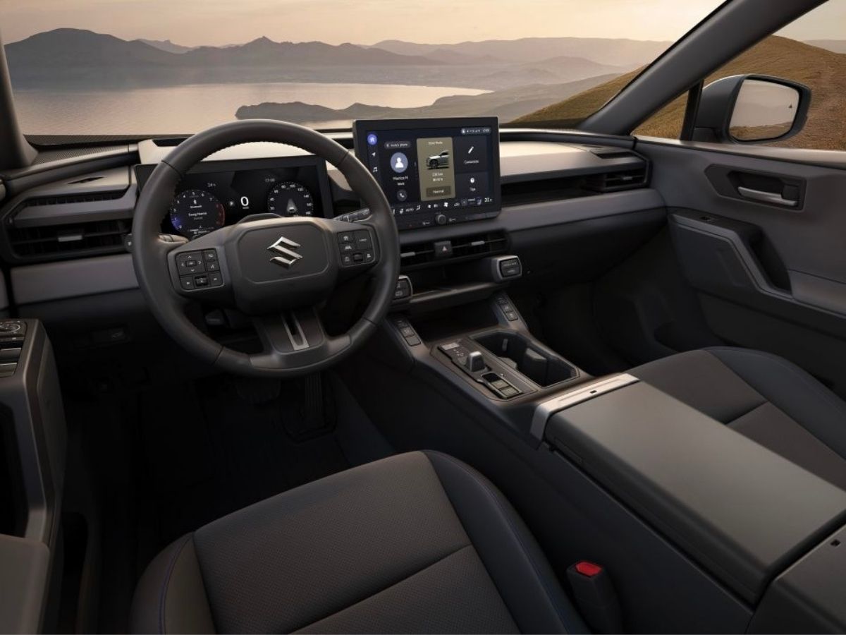 Suzuki Across interior