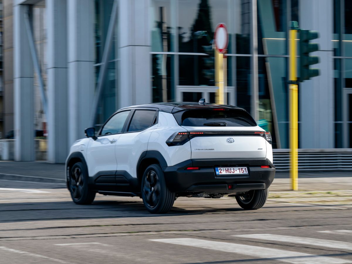 Toyota Urban Cruiser rear left