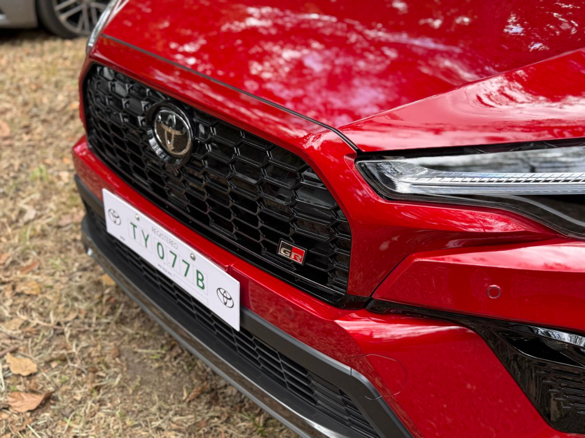 Updated 2026 Toyota Corolla Cross GR-S_4