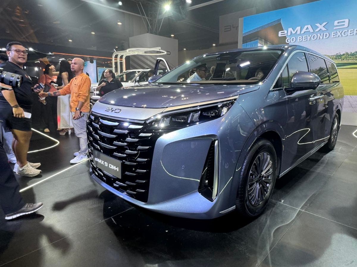 BYD eMax 9