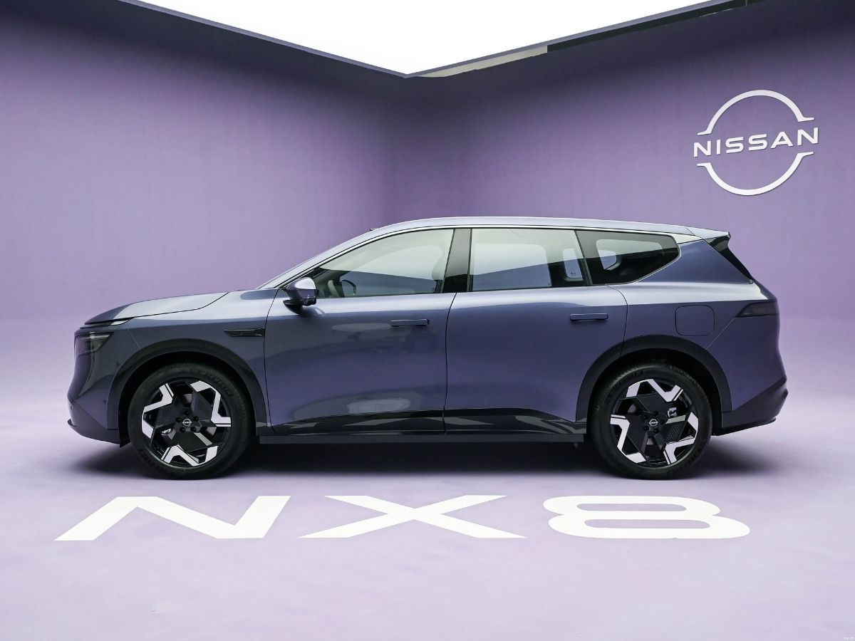 Nissan NX8 left side
