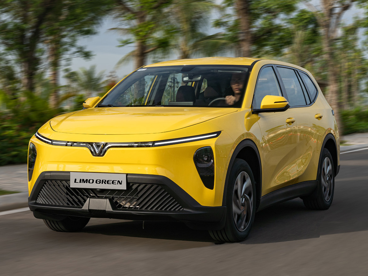 VinFast Limo Green_1