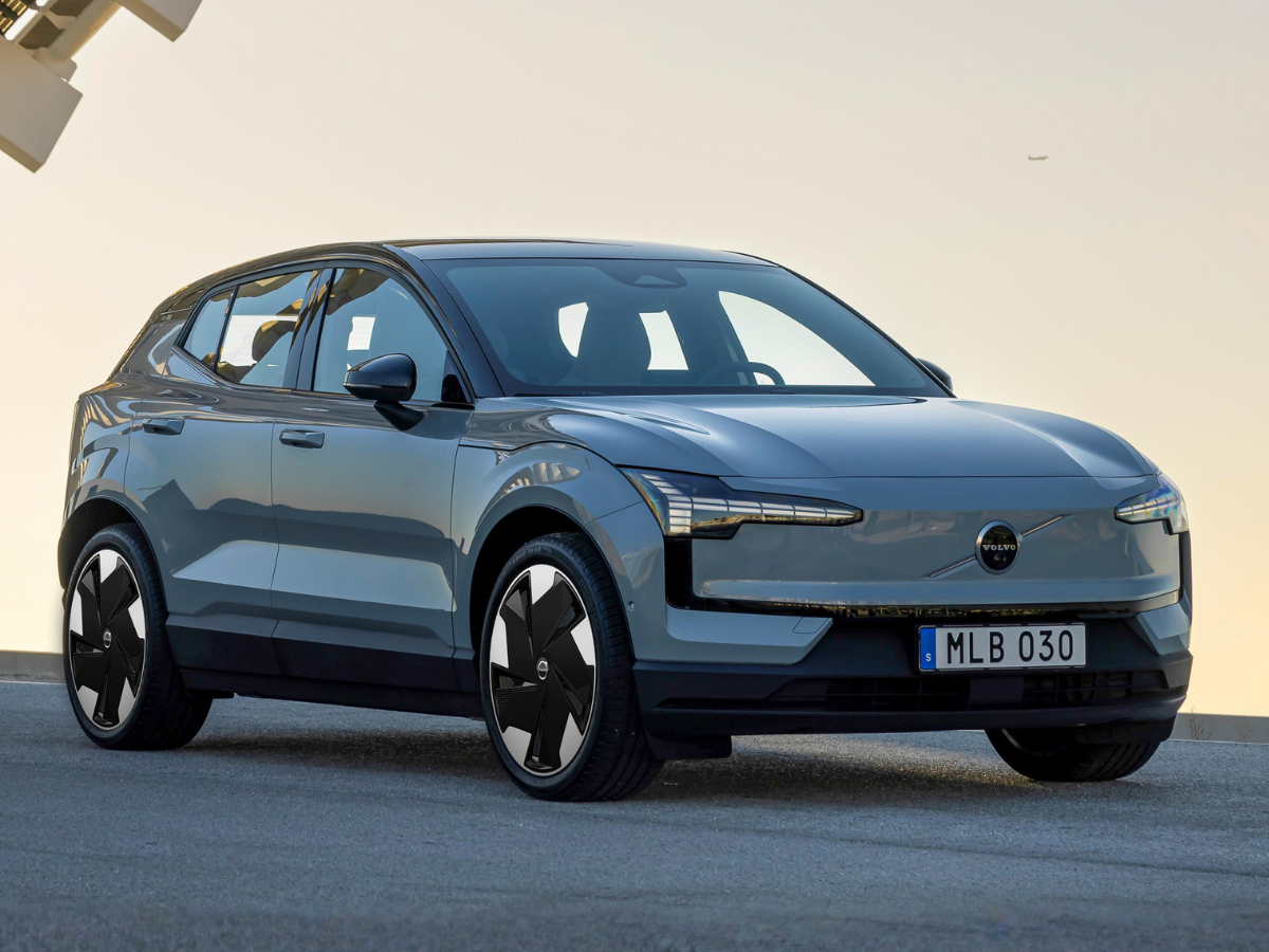 Volvo EX30, XC90 PHEV win notable design awards