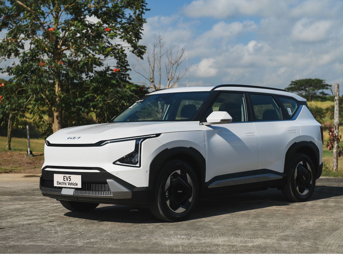 Kia EV5 front left