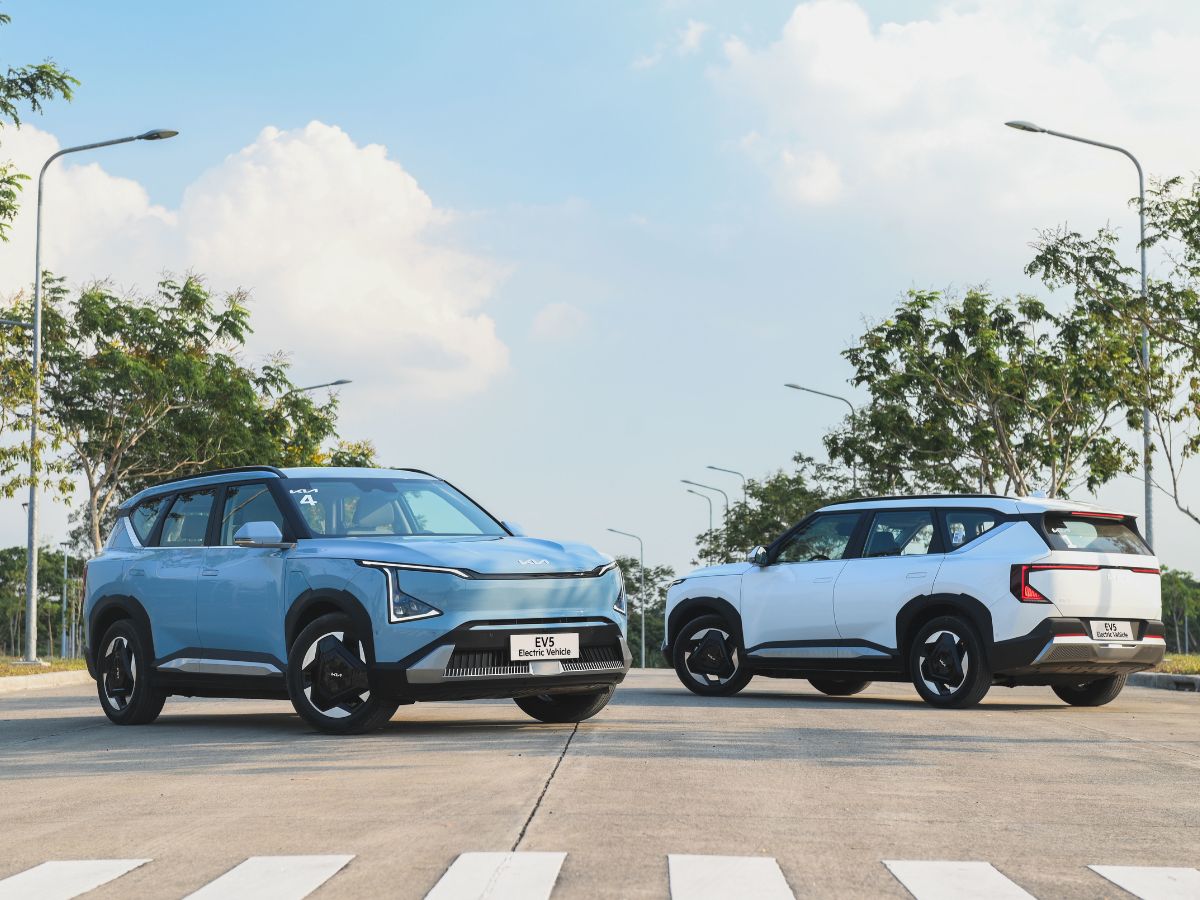 Kia EV5 front and back