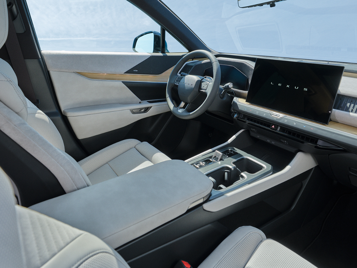 Lexus TZ_3