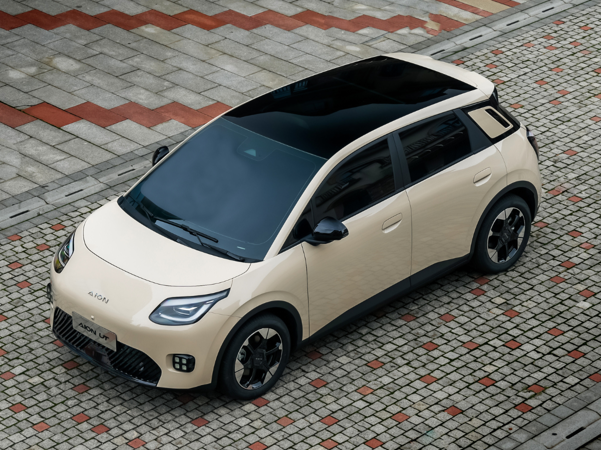 GAC Aion UT_4