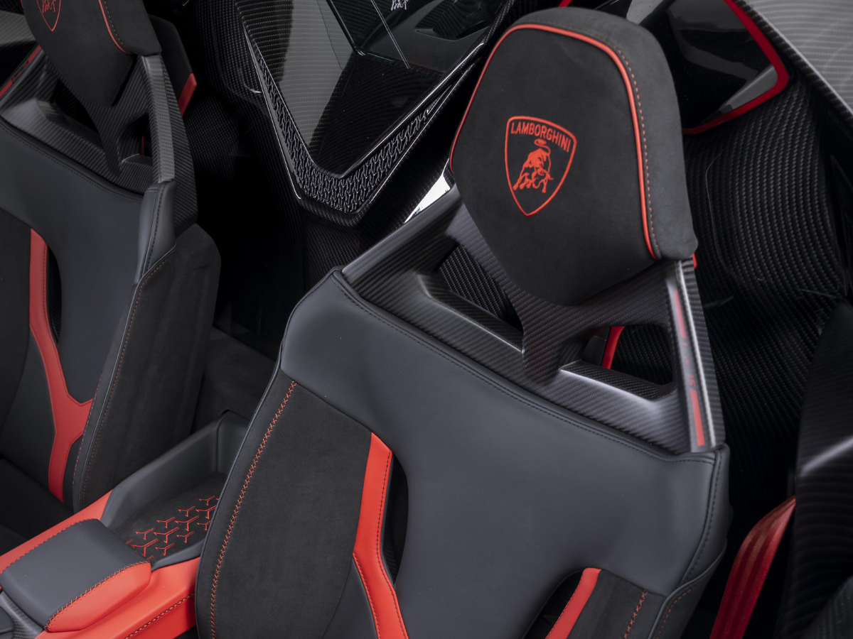 Lamborghini Fenomeno Roadster seat detail