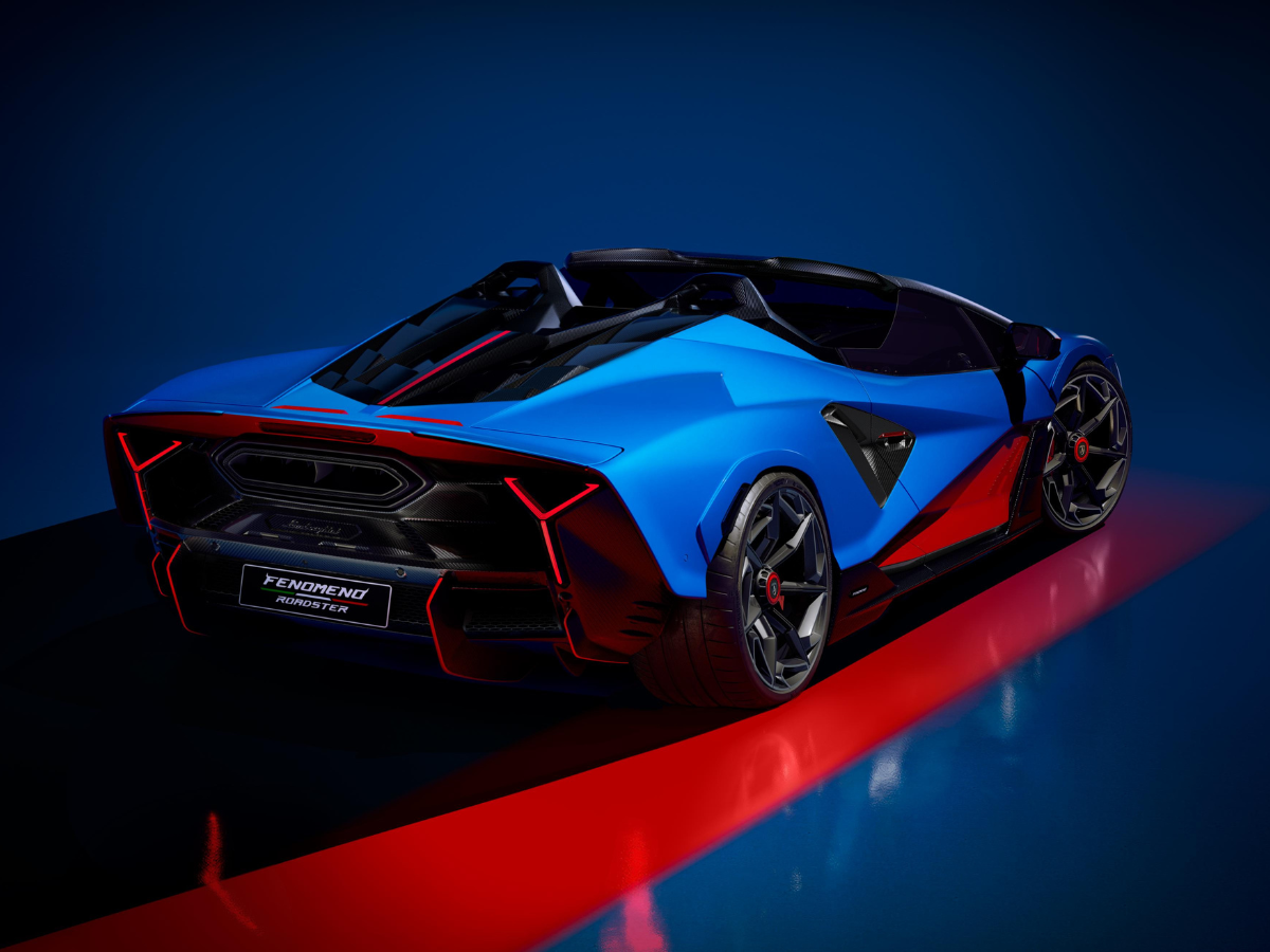 Lamborghini Fenomeno Roadster rear right
