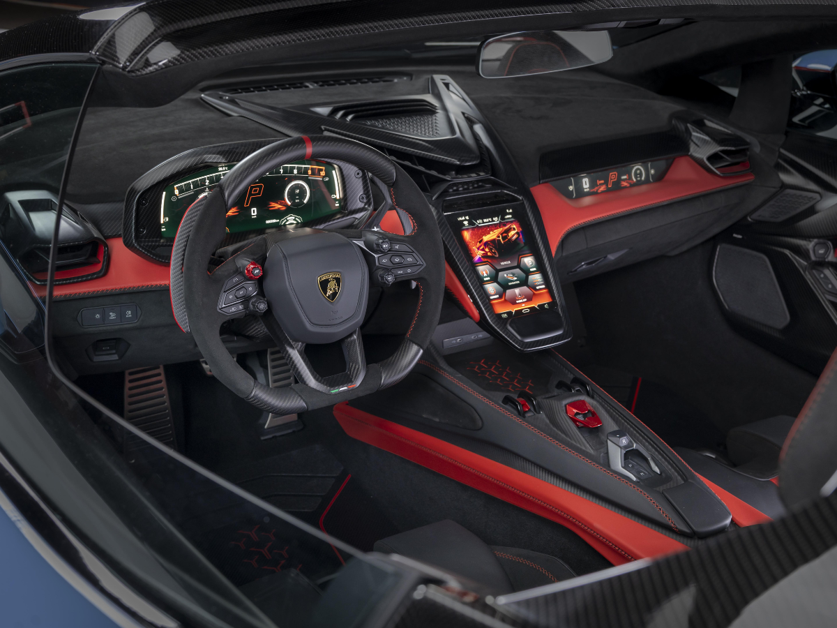 Lamborghini Fenomeno Roadster cockpit