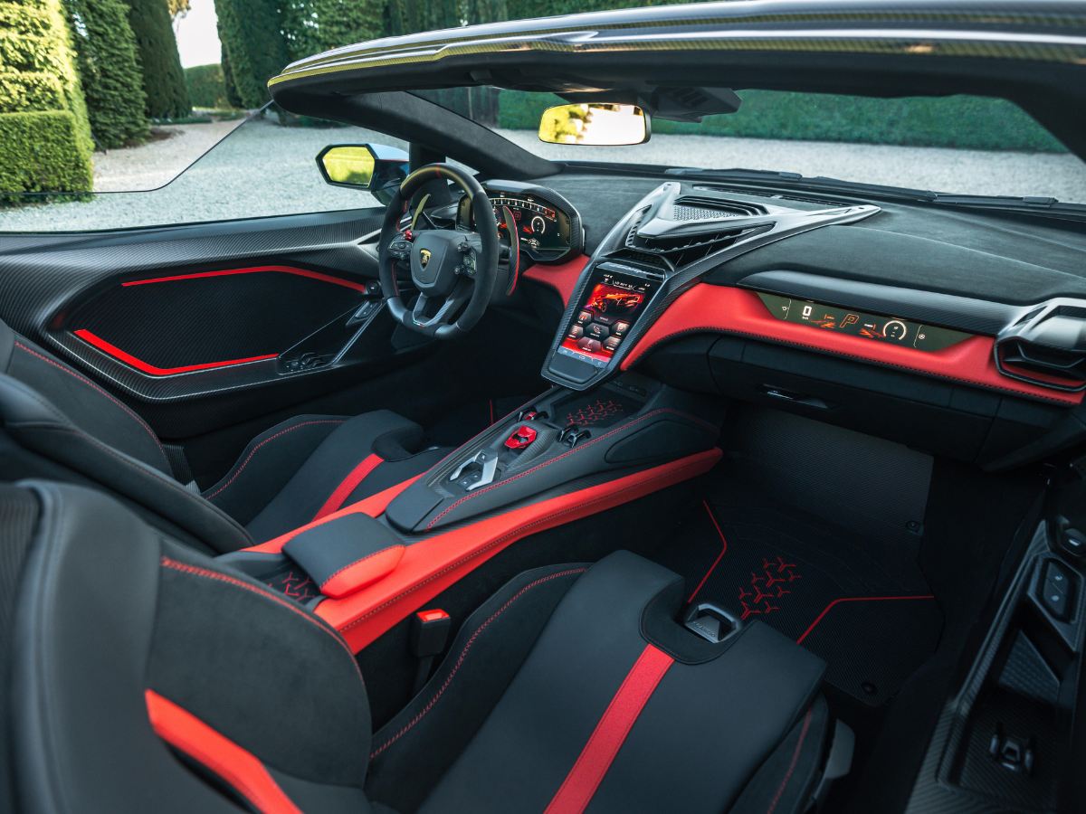 Lamborghini Fenomeno Roadster cockpit passenger side