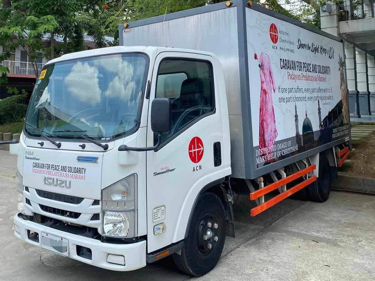 The Isuzu NMR truck powers ACN’s nationwide caravan promoting peace, solidarity, and Marawi recovery efforts.