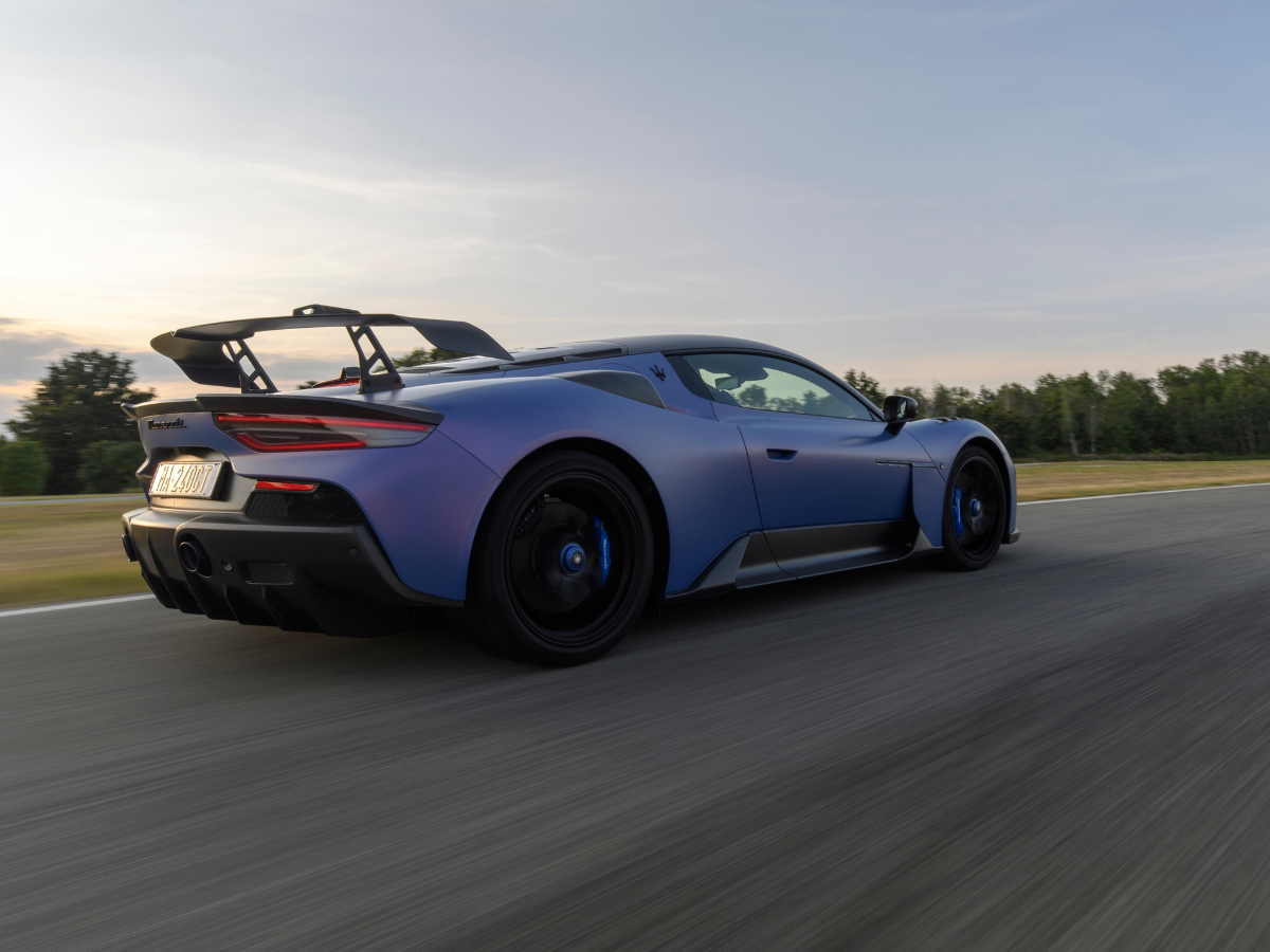 Maserati GT2 Stradale rear right, in motion
